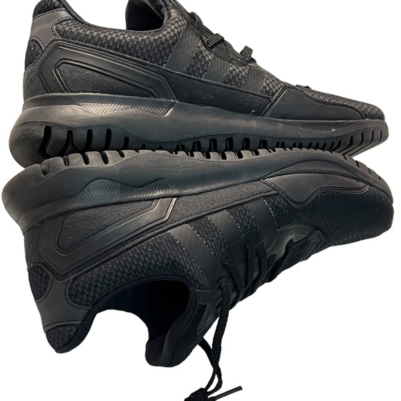 Sneaker - Adidas running shoes in EUC #SB5 - Picture 8 of 13